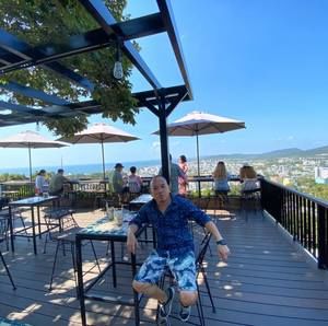 Meet your Posher, Johnny